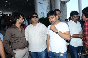 Mahnubhavudu Movie 2nd Song Launch At Vignan College